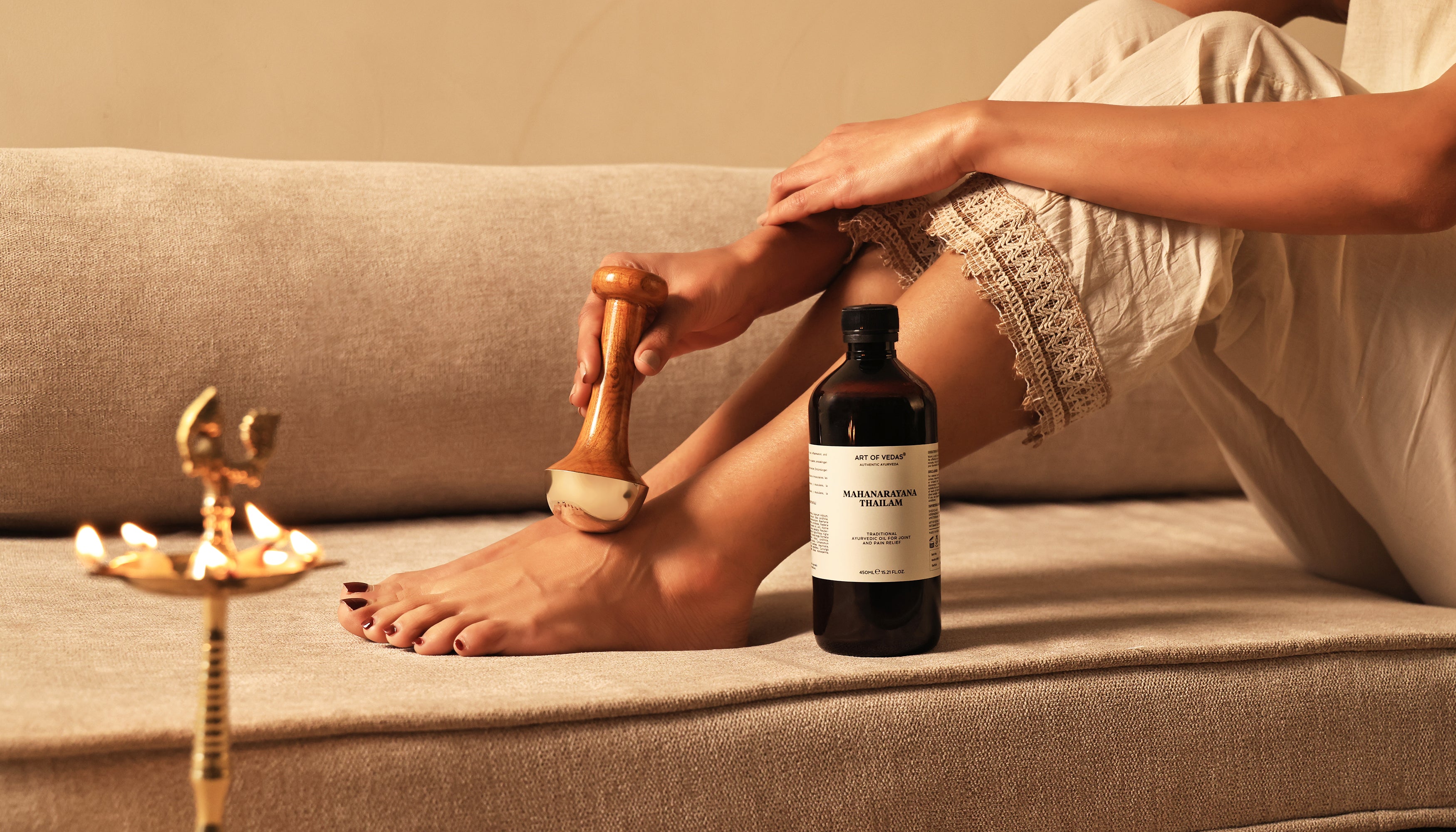 Art of Vedas Mahanarayana Thailam and Kansa Abhyanga Wand - Ayurvedic Foot Massage with Herbal Oil and Kansa Wand Tool